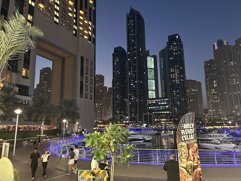 Osteria Mario Marina - Osteria Mario Marina 13 - Marina, Moon Tower - Retail 09 شارع السوايب - مرسى دبي - Parking: Marina - دبي - United Arab Emirates