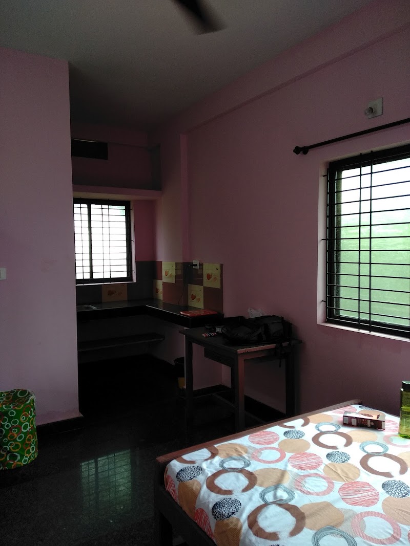 Rooms for rent ( single/ studio rooms) - Rooms for rent ( single/ studio rooms), 8QRQ+MH3, Manipal, Eshwar Nagar, Udupi, Karnataka 576104, India