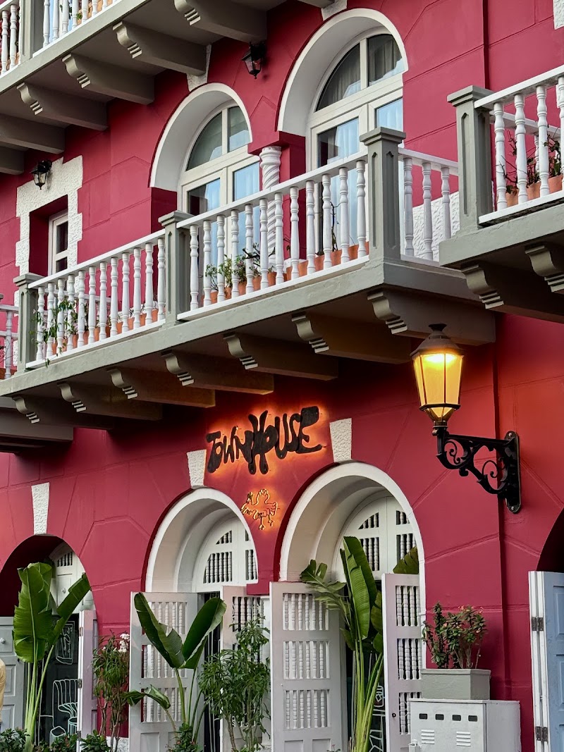 Townhouse Cartagena | Boutique Art Hotel • Rooftop • Bar - Townhouse Cartagena | Boutique Art Hotel • Rooftop • Bar Cra. 7 #36-88, San Diego, Cartagena de Indias, Bolívar, Colombia