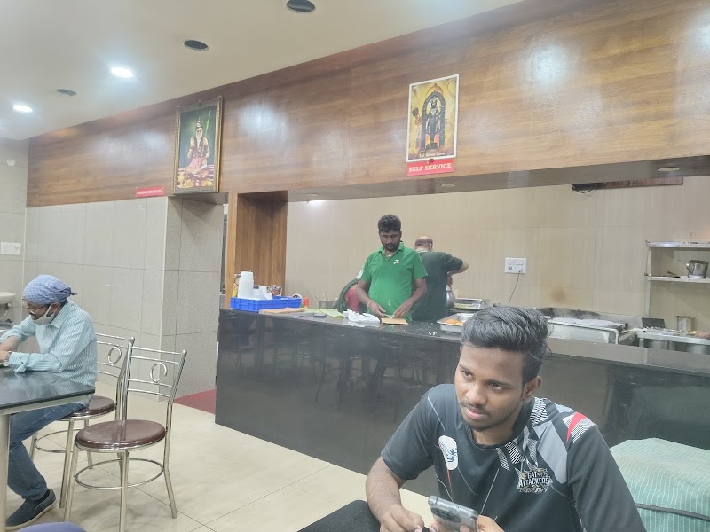 Davanagere Benne Dose ದಾವಣಗೆರೆ ಬೆಣ್ಣೆ ದೋಸೆ - Davanagere Benne Dose ದಾವಣಗೆರೆ ಬೆಣ್ಣೆ ದೋಸೆ, Police Station, 571, BEML Layout, opposite Carriyappa park parishudda jala, near R R Nagar, 4th Stage, Rajarajeshwari Nagar, Bengaluru, Karnataka 560098, India