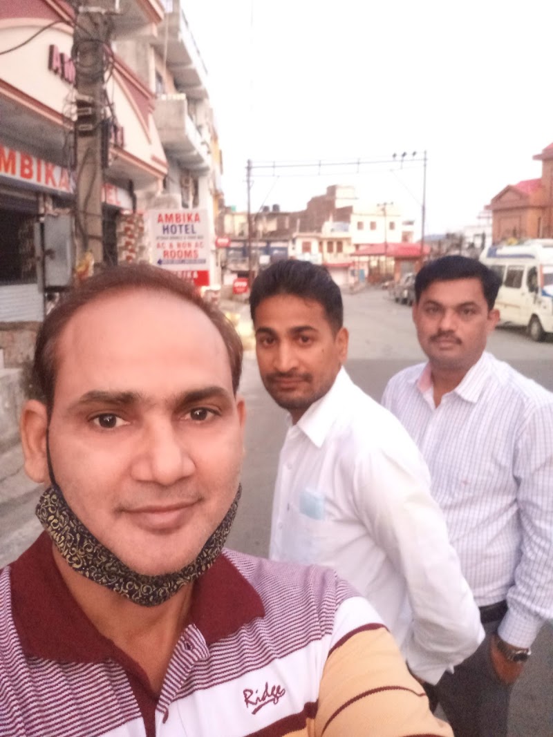 Hotel Royal Inn - Hotel Royal Inn R426+JJQ, Moien, Chintpurni, Himachal Pradesh 177110, India