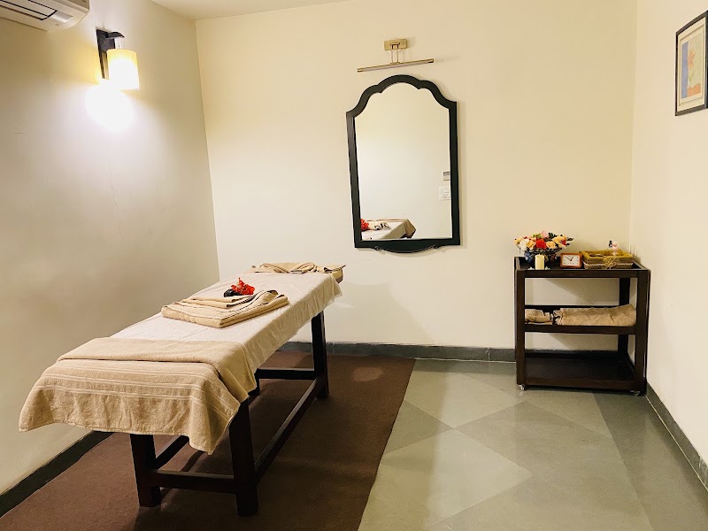 Serenity Hill Resort Near (2Km) Fateh Sagar Lake Udaipur - Serenity Hill Resort Near (2Km) Fateh Sagar Lake Udaipur Badi Lake Rd, opposite milestone restaurant, Udaipur, Rajasthan 313011, India