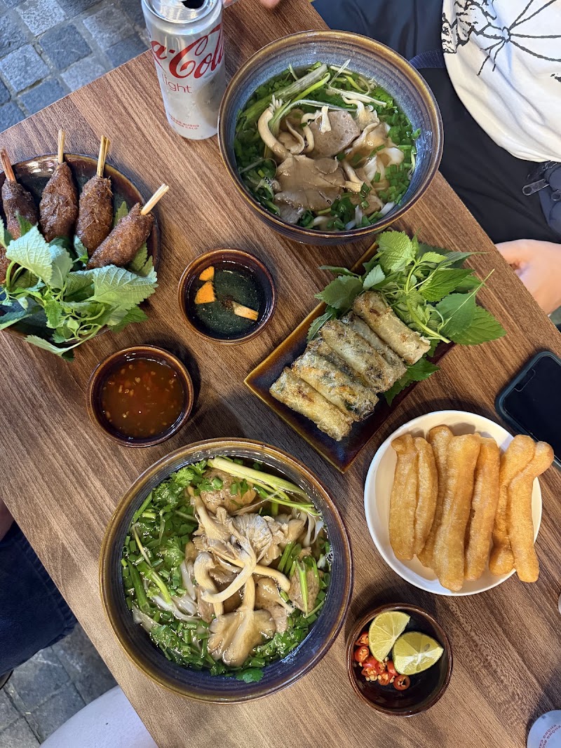 Hue Nhien Vegan & Vegetarian - Hue Nhien Vegan & Vegetarian 15 P. Tống Duy Tân, Hàng Bông, Hoàn Kiếm, Hà Nội 100000, Vietnam