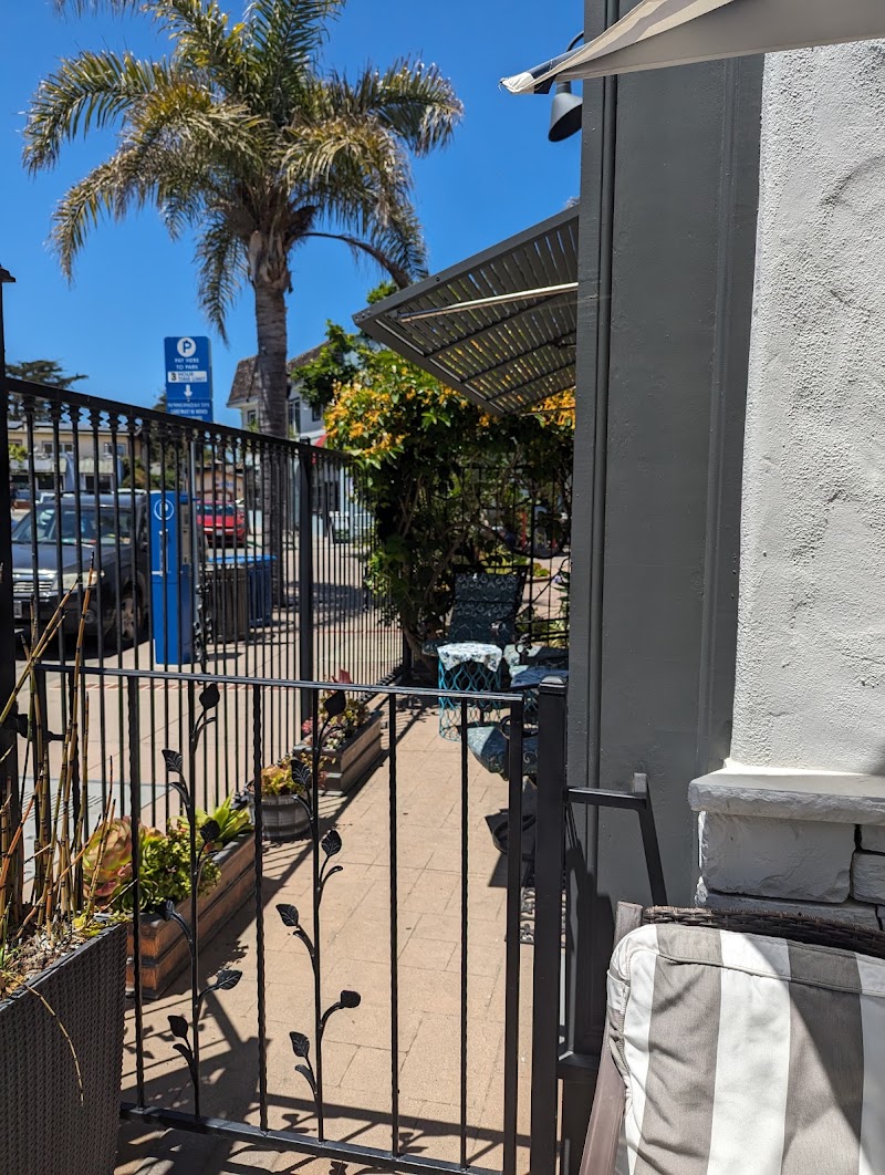 Capitola Hotel