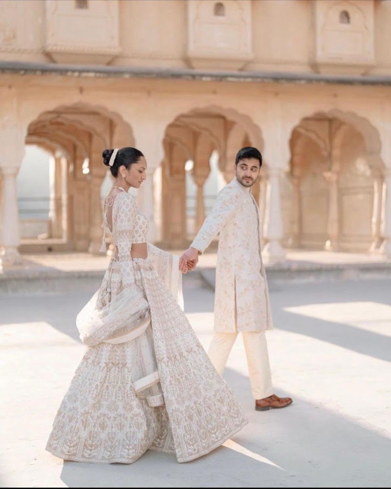 Aakash Textiles - pre wedding rental dress - Aakash Textiles - pre wedding rental dress Shop no. 57, 2nd Crossing, MSB Ka Rasta, Johri Bazar, Ghat Darwaza, Jaipur, Jaipur Nagar Nigam Area, Rajasthan 302013, India