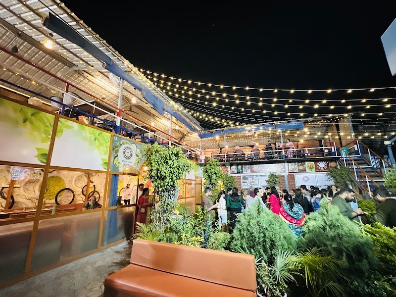 Spice Hub Restro Cafe - Spice Hub Restro Cafe Spice hub Restro Cafe, 100 Feet Rd, opposite Dil Punjabi 3, Mali Colony, Gayariawas, Central Area, Udaipur, Rajasthan 313002, India