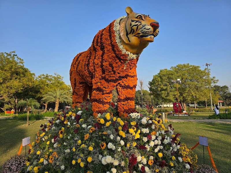 City Park greater Noida - City Park greater Noida FGFC+H3R, Block B, Nawada, Greater Noida, Uttar Pradesh 201315, India