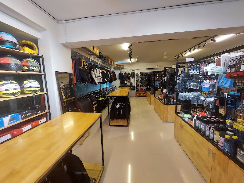 Gear n Ride - Gear n Ride 32/1/1, 1st Floor, FPM Towers, Above Silver Jewellery showroom 9th Main, 14th Cross Rd, opposite empire hotel, 6th Sector, HSR Layout, Bengaluru, Karnataka 560102, India