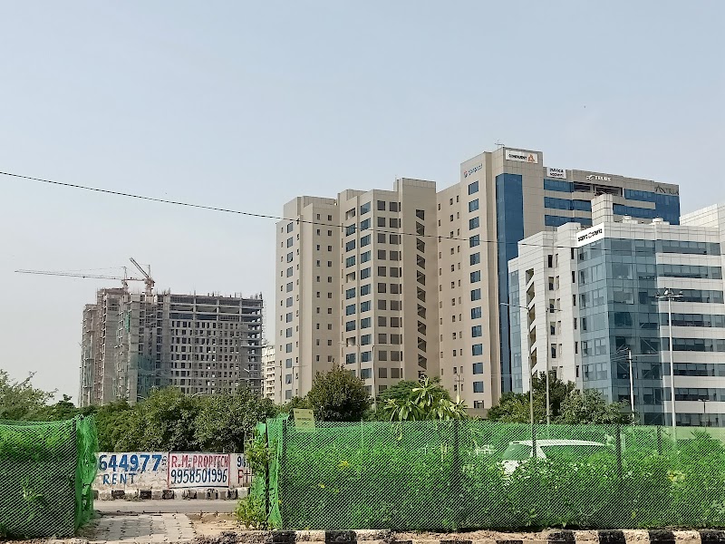 Nimbus The Golden Palms - Nimbus The Golden Palms GH-01/E, Sector 168, Noida Expressway, GH-01/E, Golden Palm Society Rd, Sector 168, Noida, Uttar Pradesh 201304, India
