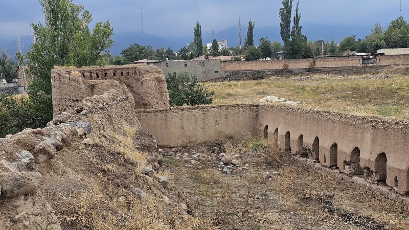 The Great Old Castle - The Great Old Castle, استان اردبیل، مشگين شهر، مسیر منتهی به کهنه قلعه، CM3Q+6M5, Iran