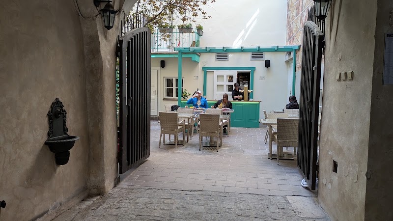 Dvorek pod Hradem - Dvorek pod Hradem Nerudova 209/10, Malá Strana 1, 118 00 Praha 1, Czechia