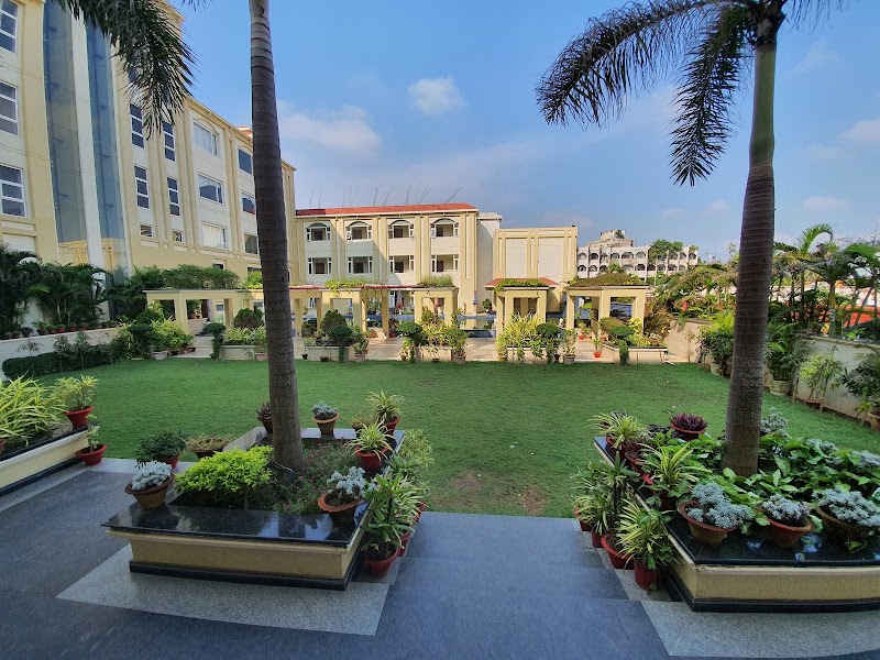 Hotel Golden Palace Puri - Hotel Golden Palace Puri, Near Sea Beach, Subash Bose Square, VIP Rd, City, Puri, Odisha 752002, India