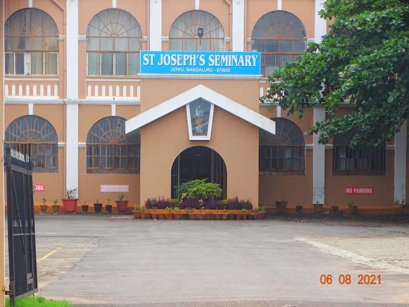 St. Joseph’s Interdiocesan Seminary, Jeppu, Mangaluru - St. Joseph’s Interdiocesan Seminary, Jeppu, Mangaluru, VV63+GX8, Father Muller's Rd, Jeppu, St Joseph Nagar, Kankanady, Mangaluru, Karnataka 575002, India