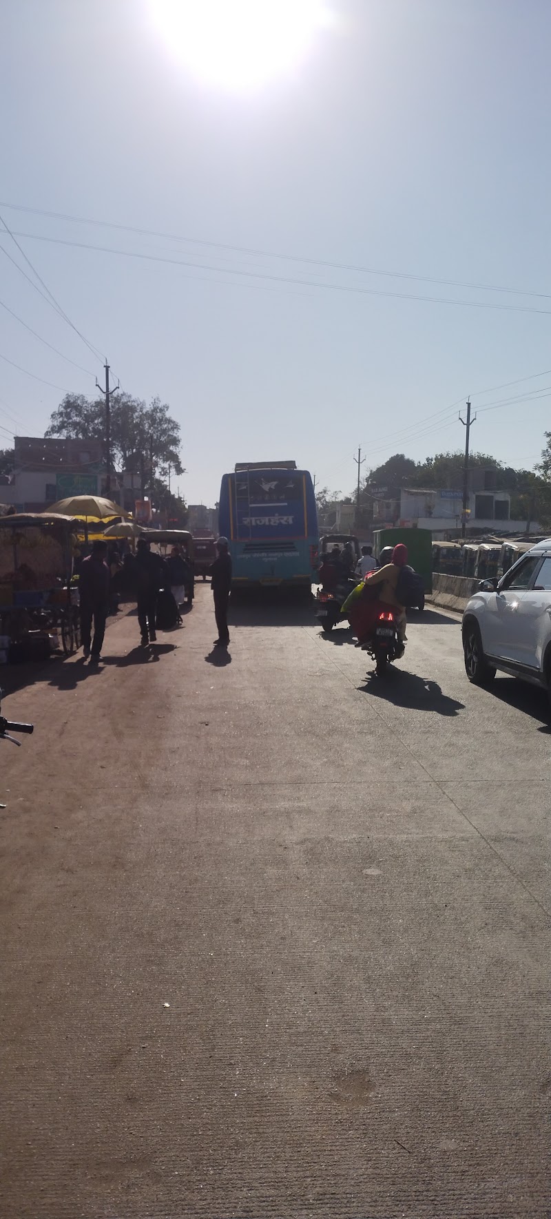 ITI BUS STAND - ITI BUS STAND, Sarweshwari Nagar, Pahartoli, Ranchi, Jharkhand 834005, India