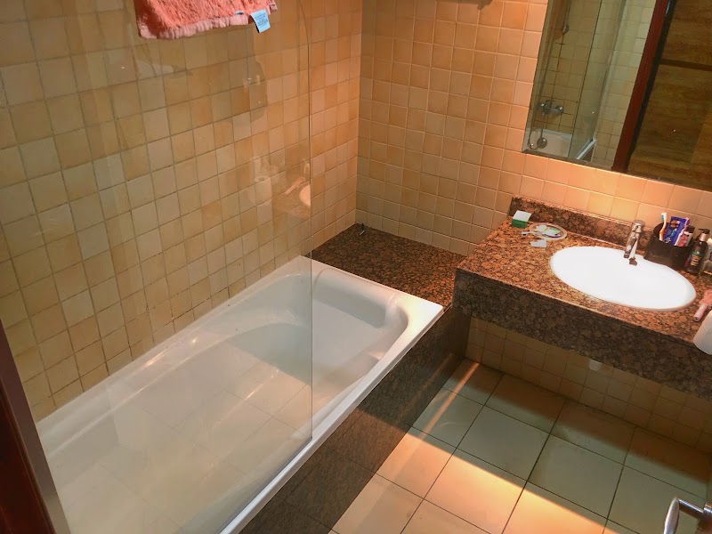 Palm View Hostel - Hostel in JBR Dubai - Palm View Hostel - Hostel in JBR Dubai Sadaf 7 - Marsa Dubai - Jumeirah Beach Residence - Dubai - United Arab Emirates