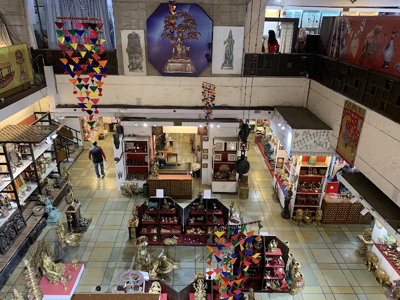 Central Cottage Industries Emporium - Central Cottage Industries Emporium Gate No 3, Jawahar Vyapar Bhawan, Janpath Rd, beside The Eastern Court Janpath Metro Station, HC Mathur Lane, New Delhi, Delhi 110001, India