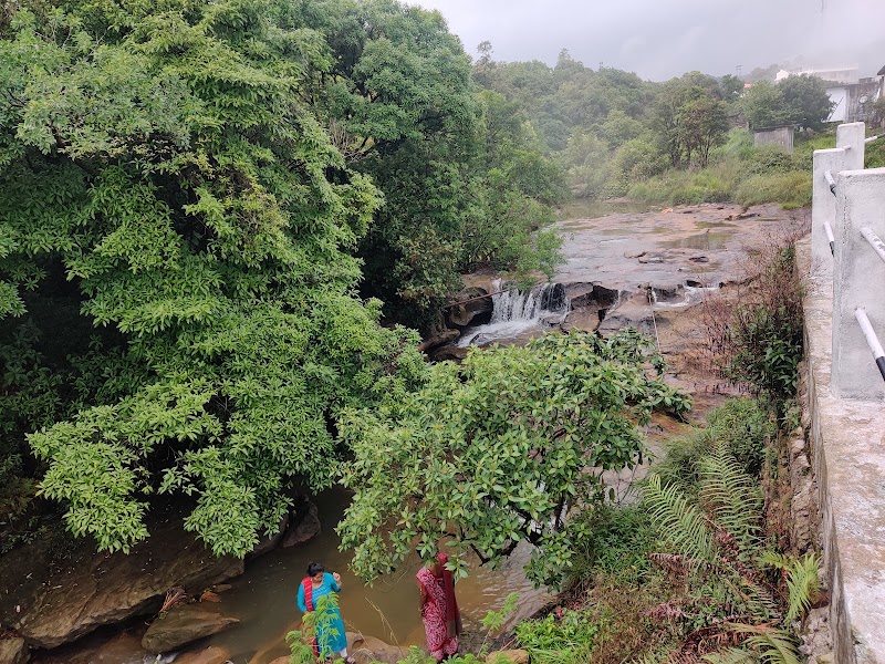 Nohsngithiang Falls View point - Nohsngithiang Falls View point, 6PQM+H2, Lad Ryngud, Meghalaya 793108, India