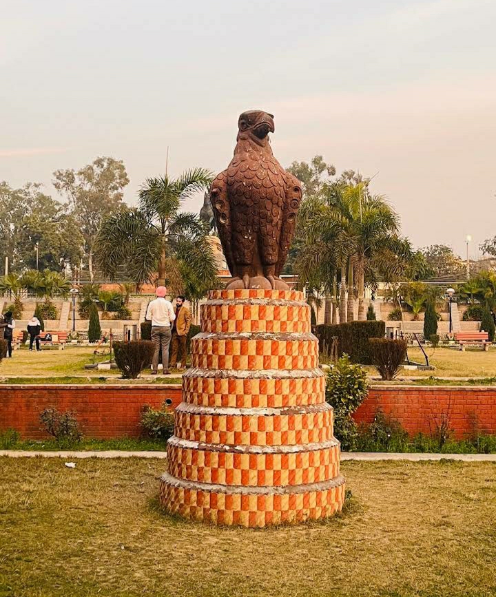 Maharaja Ranjit Singh Garden - Maharaja Ranjit Singh Garden M.M Malviya Road, JVQH+99H, inside Mall Road, Ram Bagh, Company Bagh, Amritsar, Punjab 143001, India