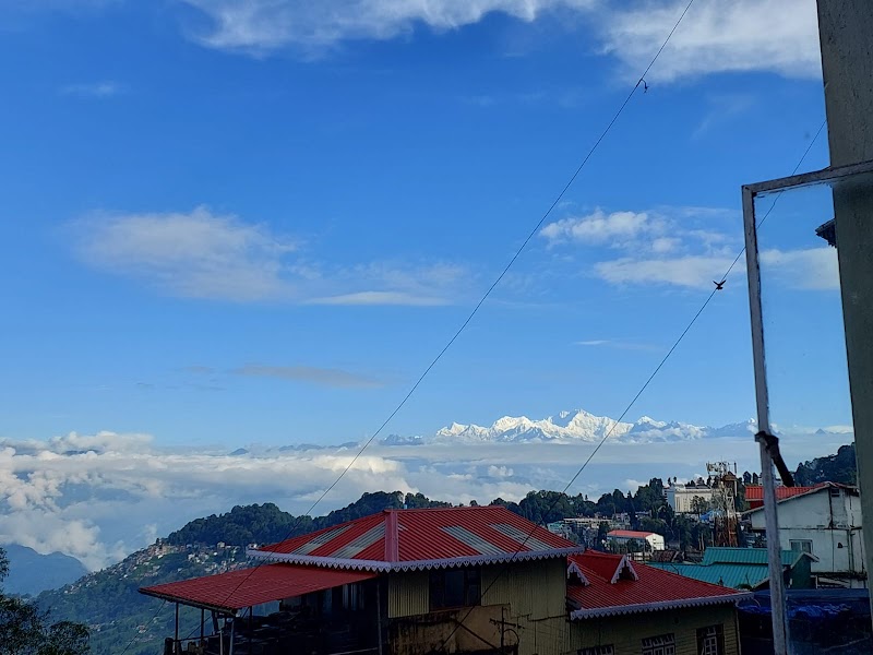 Shiv Inn Stay !! Mountain View Homestay !! Near Mall Road - Shiv Inn Stay !! Mountain View Homestay !! Near Mall Road Lower Toong Soong Rd, near Priyanka hotel, Manbari Basti, Darjeeling, West Bengal 734101, India