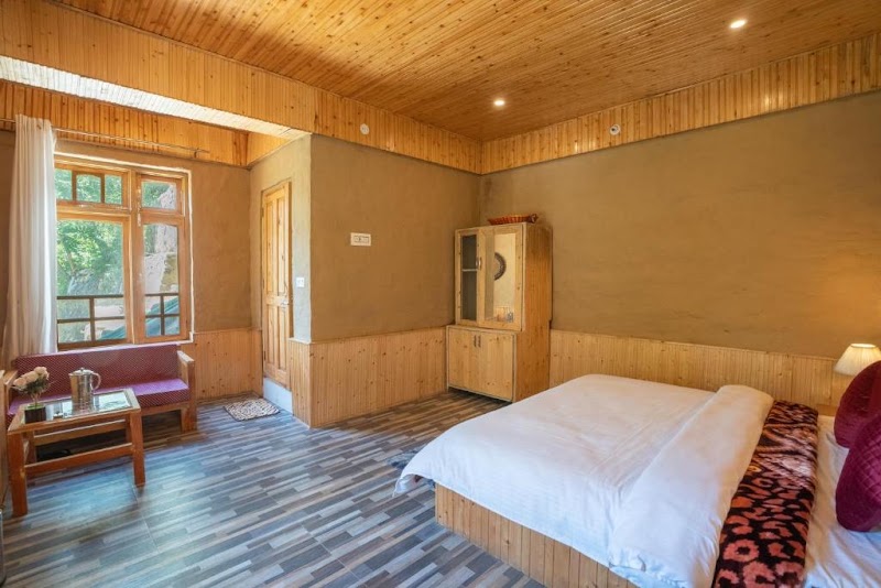 Tirthan Village Resort - Tirthan Village Resort, Village Gushaini Bathad Road, Tirthan Valley Rd, Chippni, Himachal Pradesh 175123, India