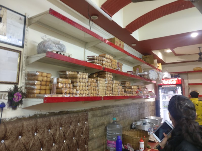 Samosa Hub - Samosa Hub, F-4/10, Mandir Marg, Block F, Krishna Nagar, Delhi, 110051, India