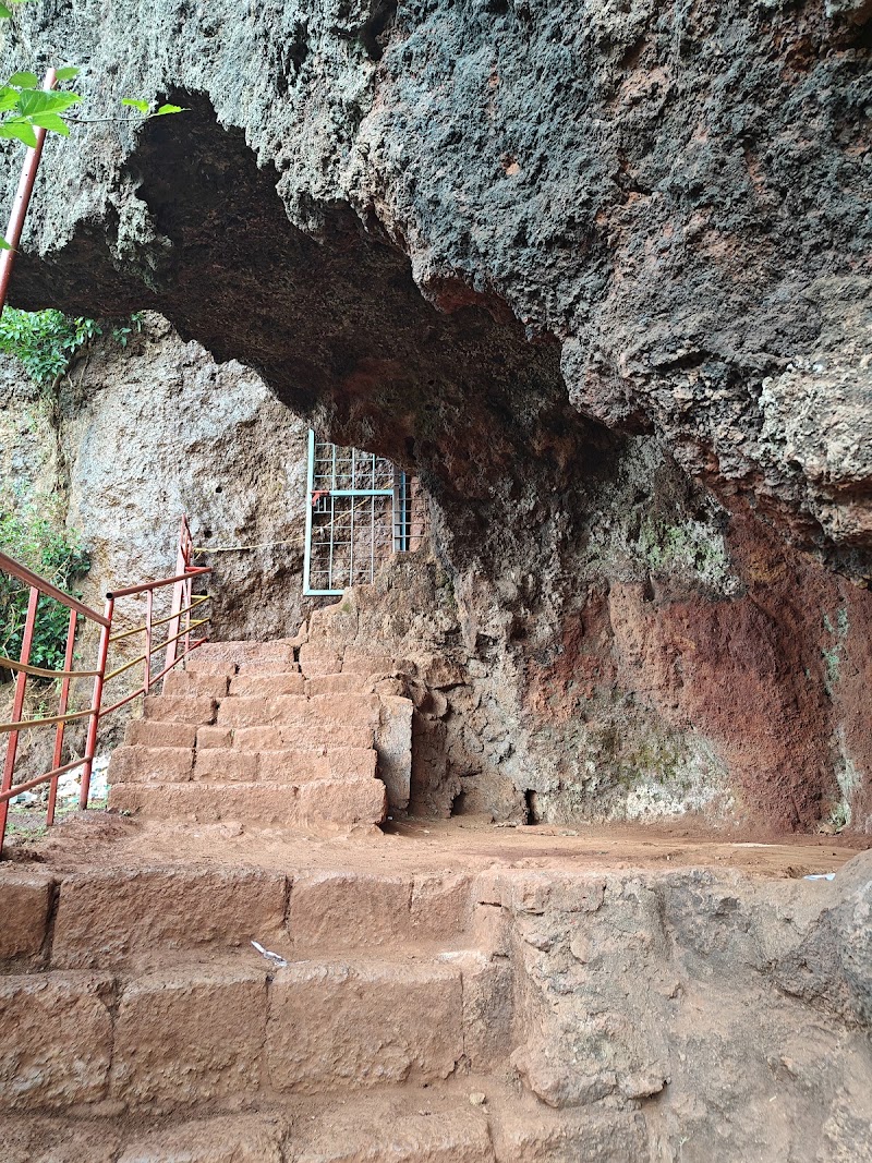 Tiger Cave Panchagani - Tiger Cave Panchagani cave, Table Land Toll Booth, Table Land Rd, near st. Josephs convent school, Godavali, Panchgani, Maharashtra 412805, India