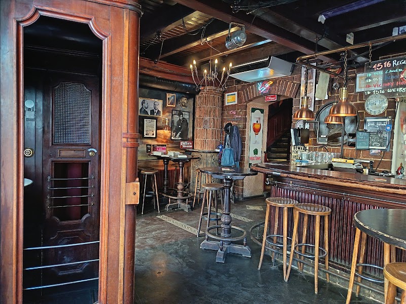 1516 Brewing Company - 1516 Brewing Company Schwarzenbergstraße 2, 1010 Wien, Austria