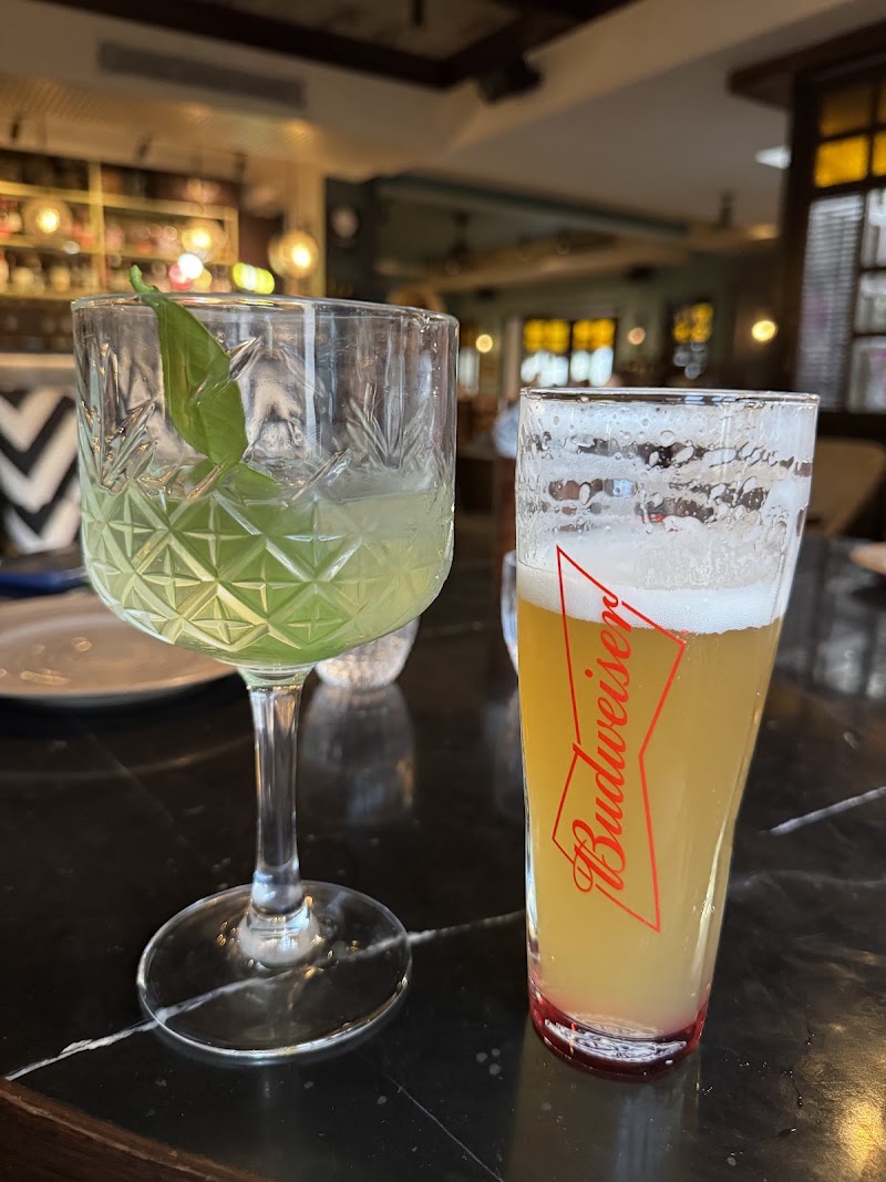 Travellers Bungalow (Bar & Restaurant) - Travellers Bungalow (Bar & Restaurant) First & Second Floor, 2989/B, 12th Main Rd, HAL 2nd Stage, Indiranagar, Bengaluru, Karnataka 560008, India