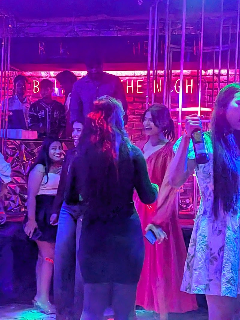 FoxEra Club - FoxEra Club SCO 25 Basement, Madhya Marg, Sector 26, Chandigarh, 160019, India