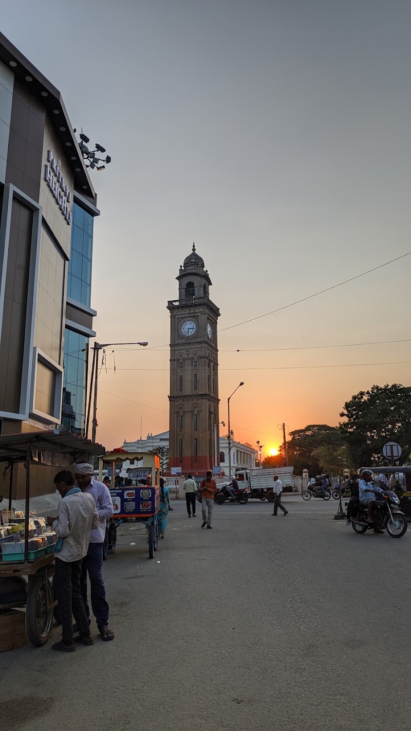 Gandhi Square - Gandhi Square, Old Bank Rd, Devaraja Mohalla, Mandi Mohalla, Mysuru, Karnataka 570001, India