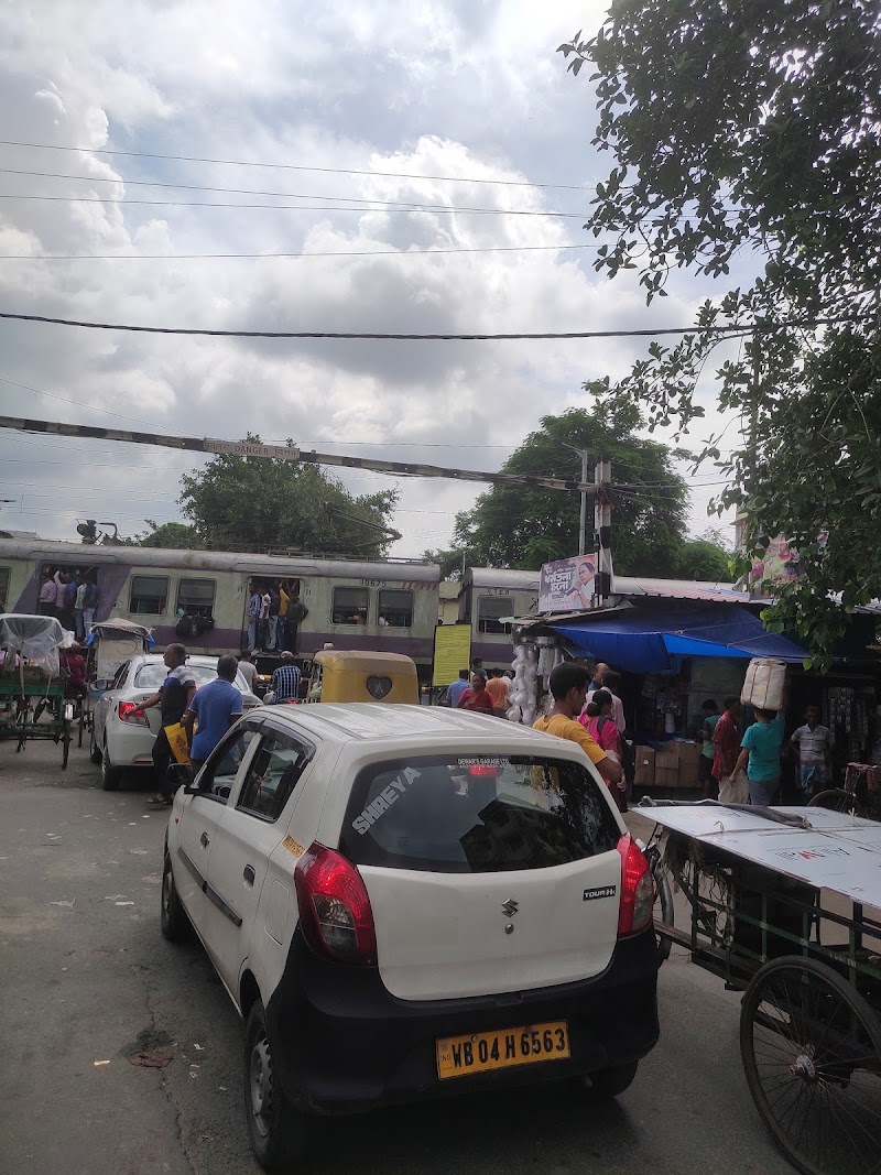 Tanupukur Sporting Club - Tanupukur Sporting Club, 177/A, Tanu Pukur Math, Sarat Ghosh Garden Rd, Dhakuria, Babu Bagan, Selimpur, Kolkata, West Bengal 700031, India