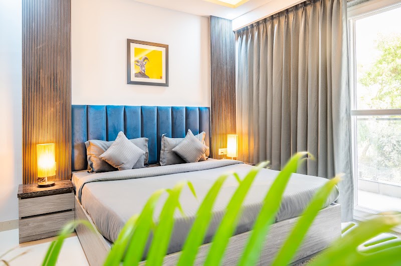 Housr Coliving Signature Tower - Housr Coliving Signature Tower B Block, Plot 80, adjacent Unitech Signature Tower, South City I, Sector 30, Gurugram, Haryana 122001, India