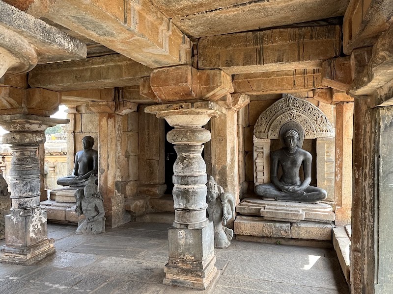 Bhagawan Sri 1008 Adinatha Digambara Basadi - Bhagawan Sri 1008 Adinatha Digambara Basadi, Bhagwan Shri 1008 Adinath Digambar Jain Temple, Kambadahalli, Karnataka 571802, India
