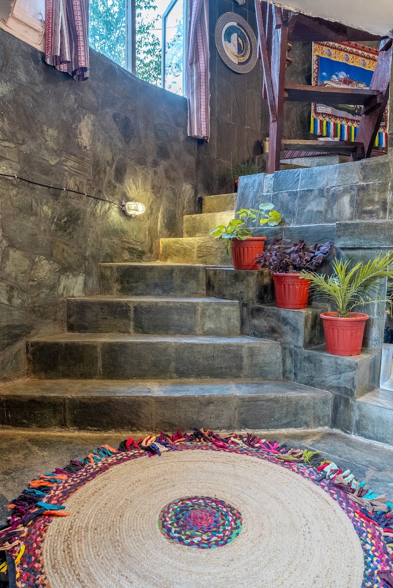 Mud House & Sauna - Mud House & Sauna Khara Danda Rd, Dharamshala, Himachal Pradesh 176215, India