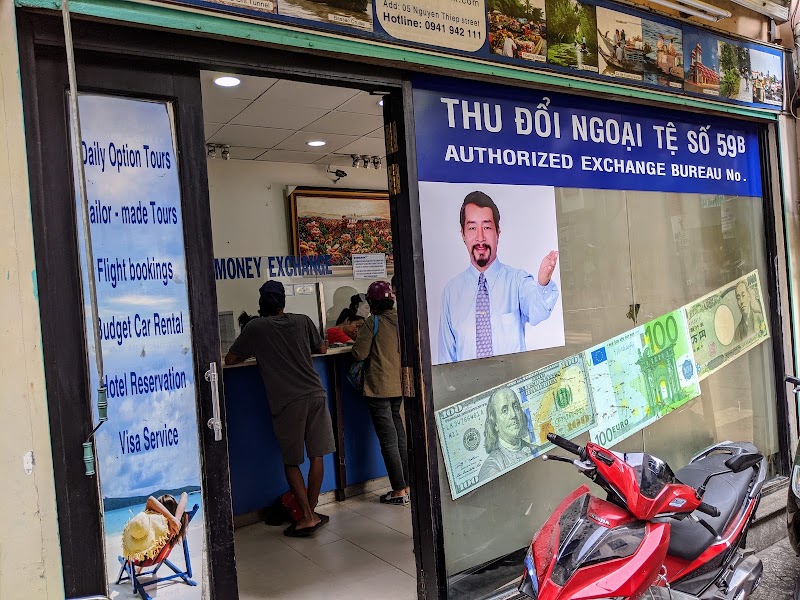 Quầy Thu đổi Ngoại tệ Eximbank 59 - Quầy Thu đổi Ngoại tệ Eximbank 59, 135 Đồng Khởi, Sài Gòn, Hồ Chí Minh, Vietnam