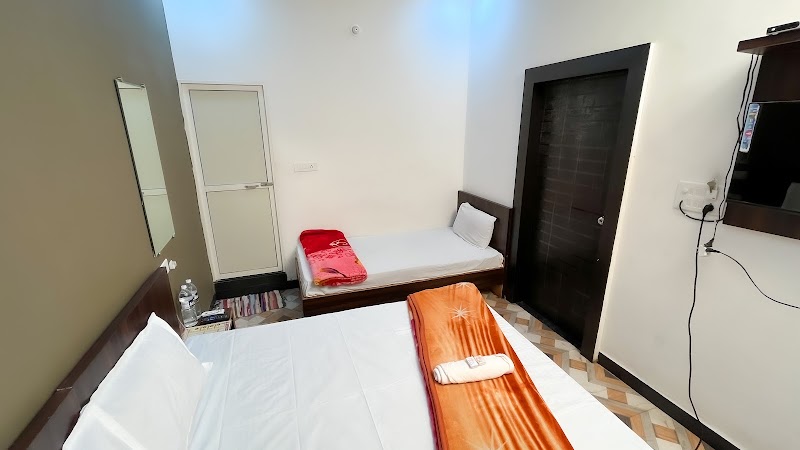 Hotel Rudraksh - Hotel Rudraksh, Rudraksh Parisar, 7/1, near Mahakal Lok Corridor Road, Ravi Shankar Nagar, Suraj Nagar, Ujjain, Madhya Pradesh 456001, India