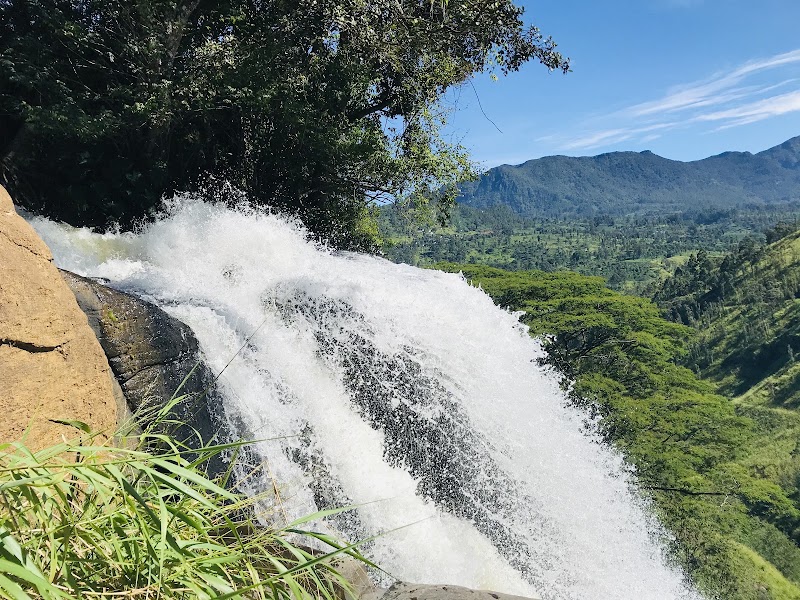 Devon Falls - Devon Falls, XJ2J+H26, Nawalapitiya - Dimbula Rd, Dimbula, Sri Lanka