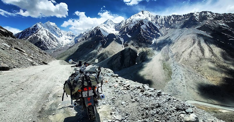 Chandartaal water crossing - Chandartaal water crossing, 9JM7+WWQ, Chandratal Rd, Dhar Pallamo, Himachal Pradesh 175140, India
