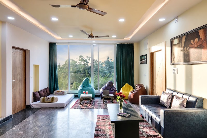 StayVista at Prathaniya Villa | Luxury Villa with Private Pool in Udaipur - StayVista at Prathaniya Villa | Luxury Villa with Private Pool in Udaipur Asha Vihar, opposite Police Anveshan Bhawan, Tiger Hills, Badgaon, Udaipur, Rajasthan 313001, India