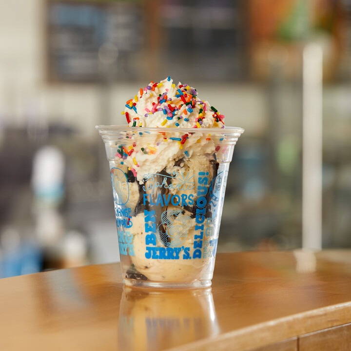 Ben & Jerry’s - Ben & Jerry’s 433 Pl. Jacques-Cartier, Montréal, QC H2Y 3B1, Canada