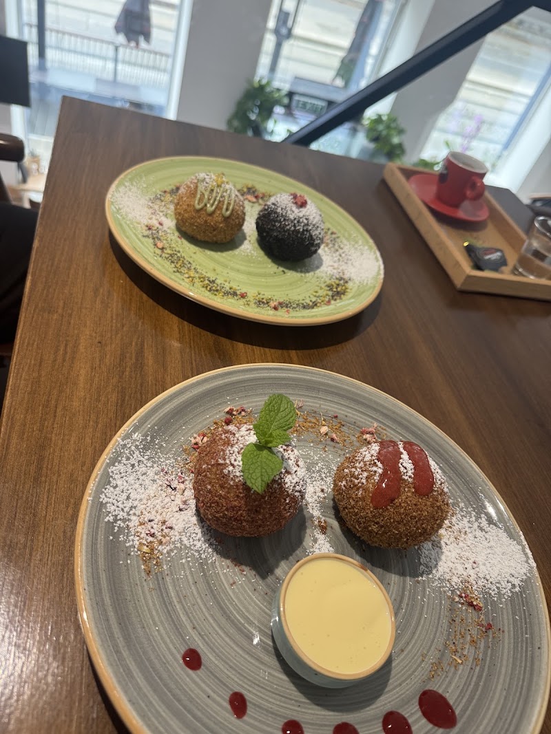 Wiener Genuss Knödel - Wiener Genuss Knödel Spitalgasse 33, 1090 Wien, Austria
