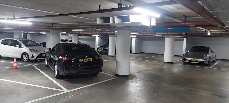 MOBIHUB | P+R Scheepvaartkwartier - MOBIHUB | P+R Scheepvaartkwartier, Van Vollenhovenstraat 5g, 3016 BE Rotterdam, Netherlands