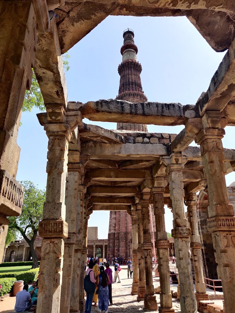 Qutab Minar - Qutab Minar, Seth Sarai, Mehrauli, New Delhi, Delhi 110030, India