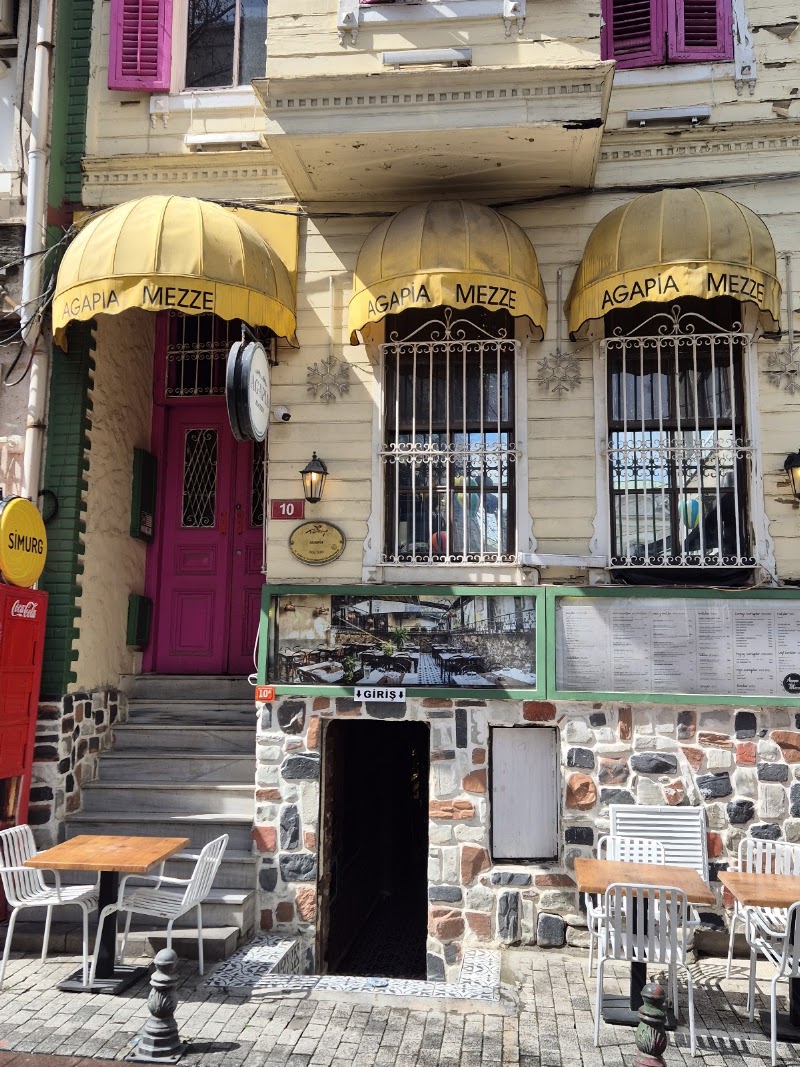 Agapia Meze & Kadıköy Meyhane - Agapia Meze & Kadıköy Meyhane, Caferağa Mahallesi Bahariye Caddesi &, Caferağa, Miralay Nazım Sk. No:10, 34714 Kadıköy/İstanbul, Türkiye