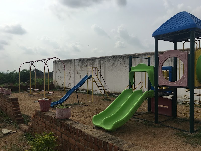 DELHI PUBLIC SCHOOL KHARIAR ROAD - DELHI PUBLIC SCHOOL KHARIAR ROAD, Dps School Squre, Crpf Camp, DPS Rd, beside Of, Silda, Khariar Road, Bhajipala, Odisha 766105, India