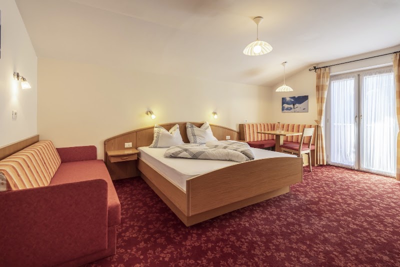 Kedul Lodge - Kedul Lodge Str. Val, 65, 39047 Santa Cristina Valgardena BZ, Italy