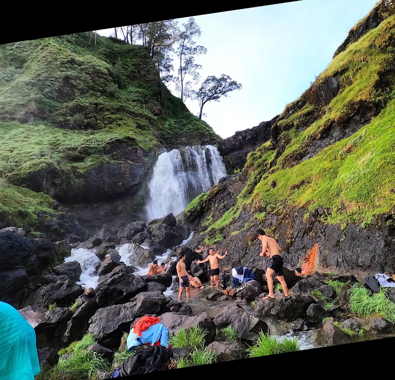 Trekking Mount Rinjani - Trekking Mount Rinjani, Ancak baret, Senaru, Kec. Bayan, Kabupaten Lombok Utara, Nusa Tenggara Bar. 83354, Indonesia