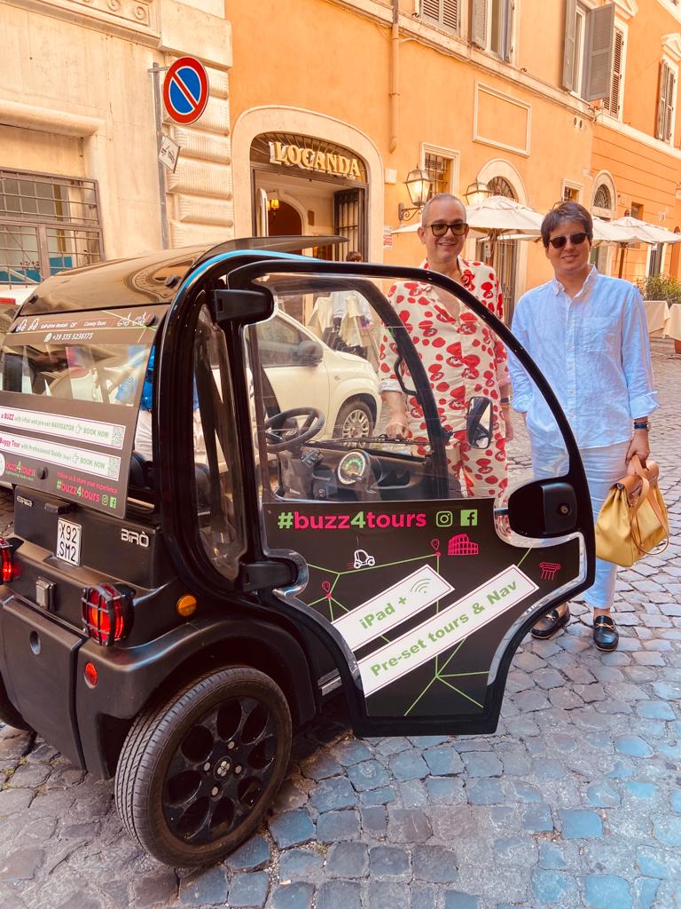 Buzz4tours Vespa Scooter Rental - Buzz4tours Vespa Scooter Rental, Vicolo d'Orfeo, 8, 00193 Roma RM, Italy