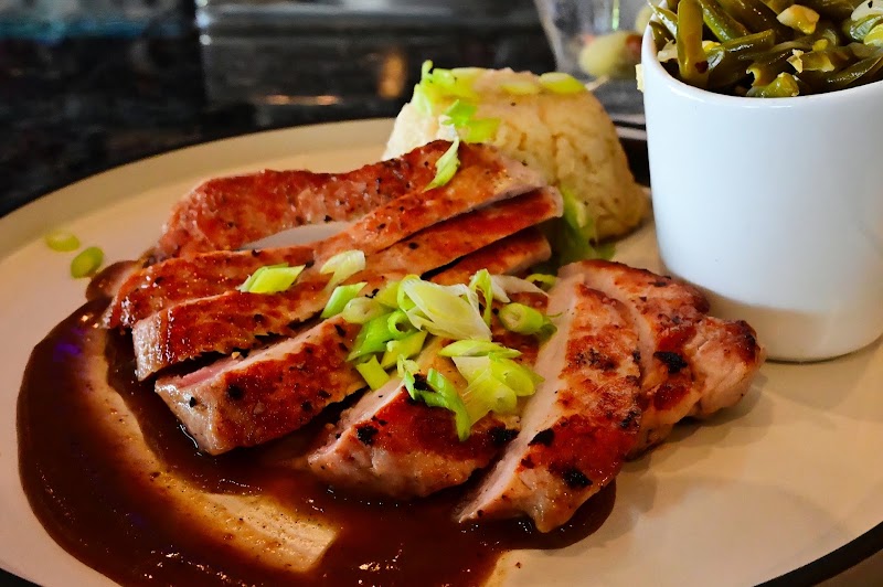 The Grille at Runways - The Grille at Runways, 18421 Henson Blvd, Hagerstown, MD 21742, USA