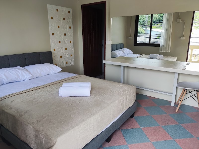Sea Tong Hostel - Sea Tong Hostel, 102/2 Moo.1 Baan Tai, Koh Phangan, สุราษฎร์ธานี 84280, Thailand